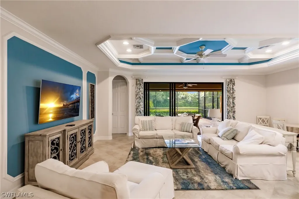 2862 Aviamar Circle Naples FL 34114