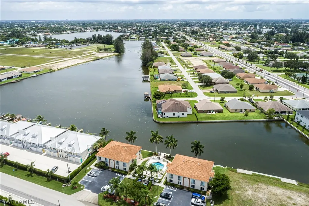 406 SW 3rd Street Cape Coral FL 33991