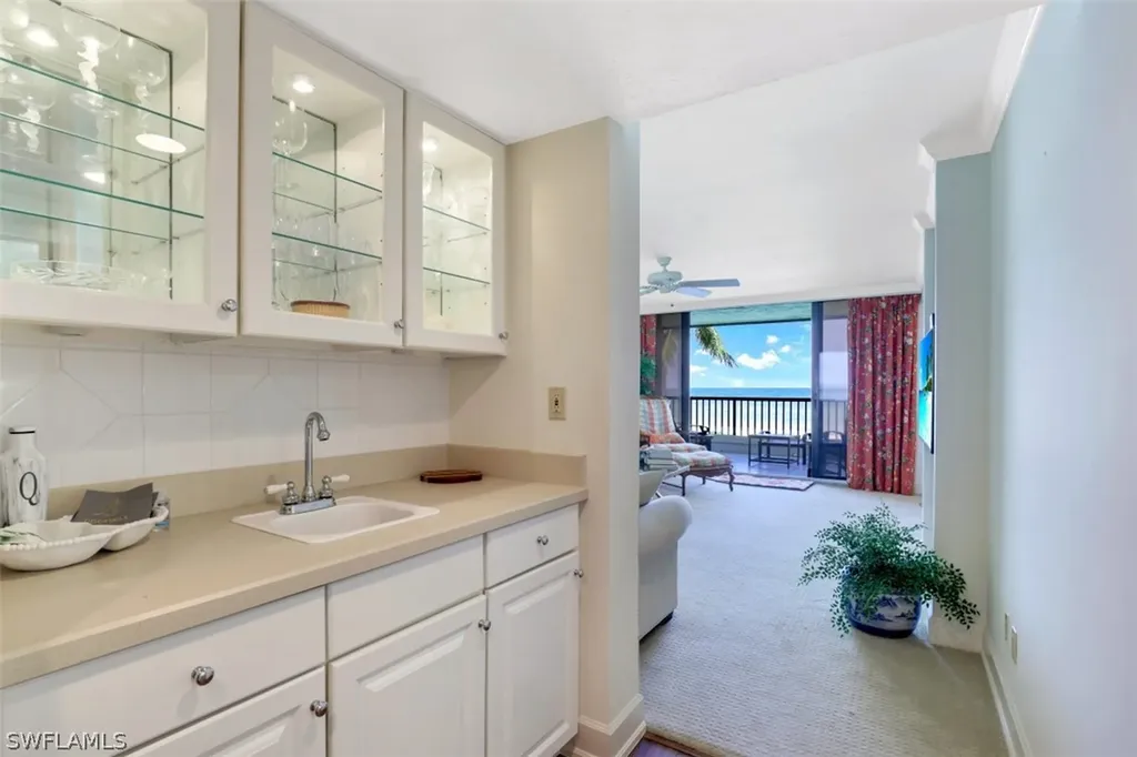 2396 Gulf Shore Boulevard N Naples FL 34103