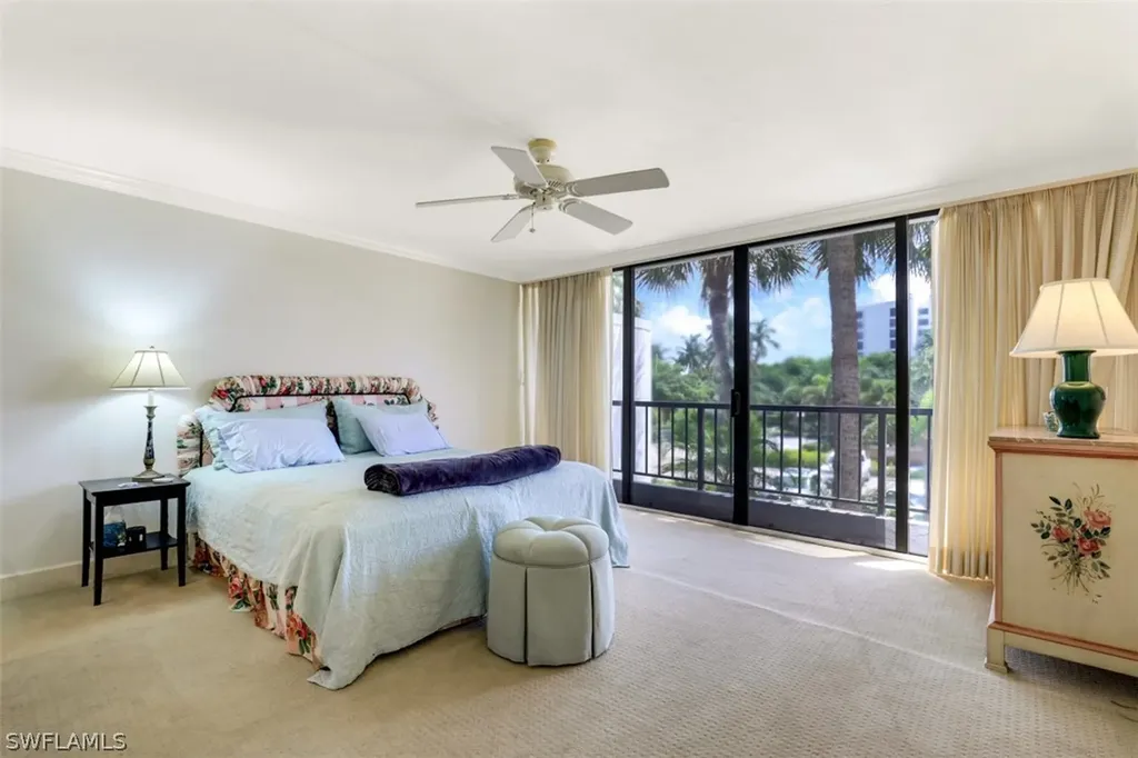 2396 Gulf Shore Boulevard N Naples FL 34103