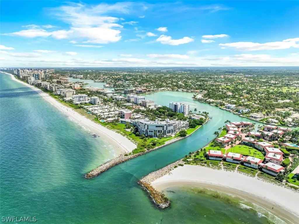 2396 Gulf Shore Boulevard N Naples FL 34103