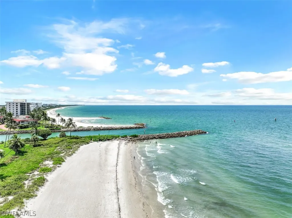 2396 Gulf Shore Boulevard N Naples FL 34103