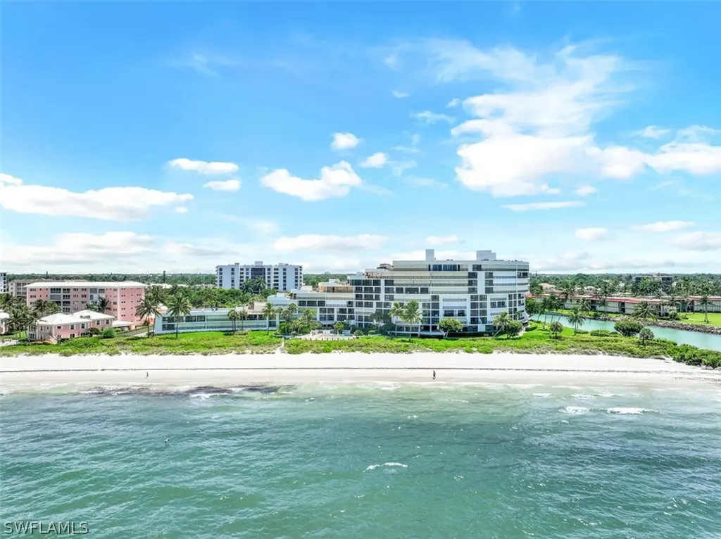 2396 Gulf Shore Boulevard N Naples FL 34103