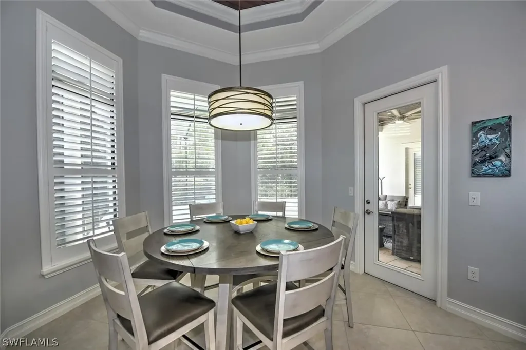 7485 Lantana Circle Naples FL 34119