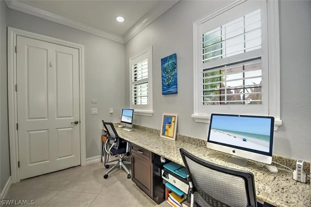 7485 Lantana Circle Naples FL 34119