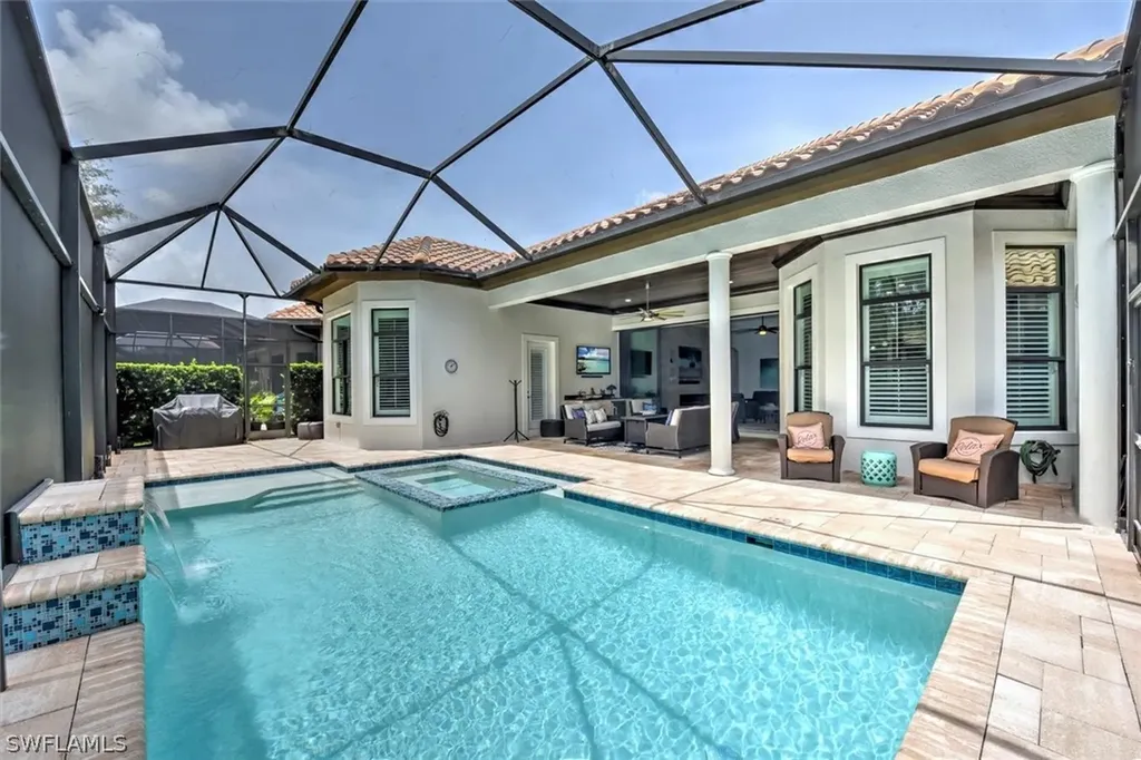 7485 Lantana Circle Naples FL 34119