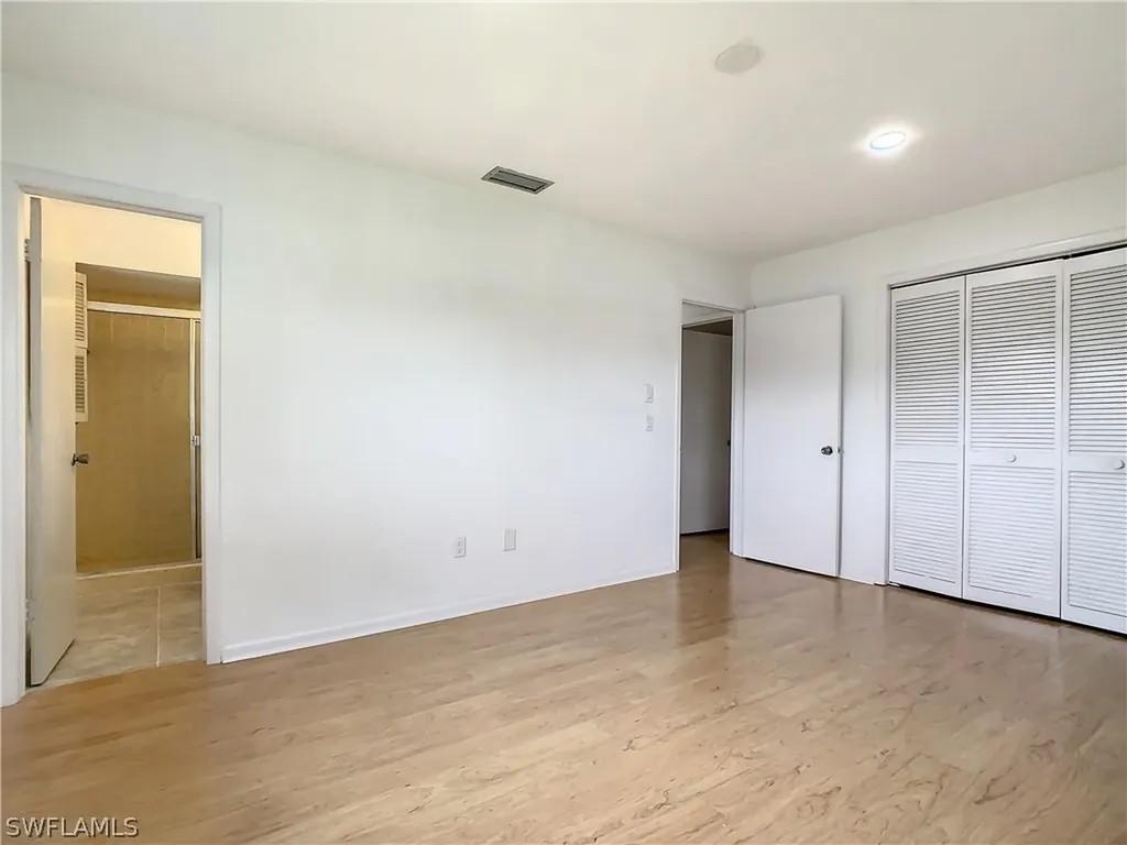 3933 12th Street N Naples FL 34103
