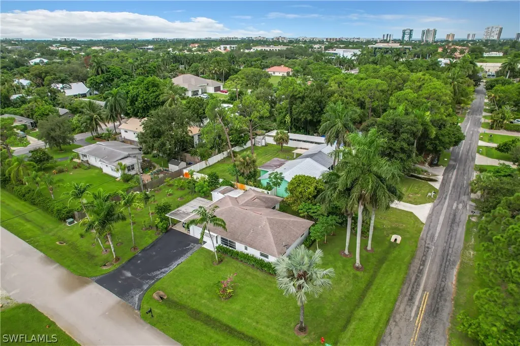 3933 12th Street N Naples FL 34103
