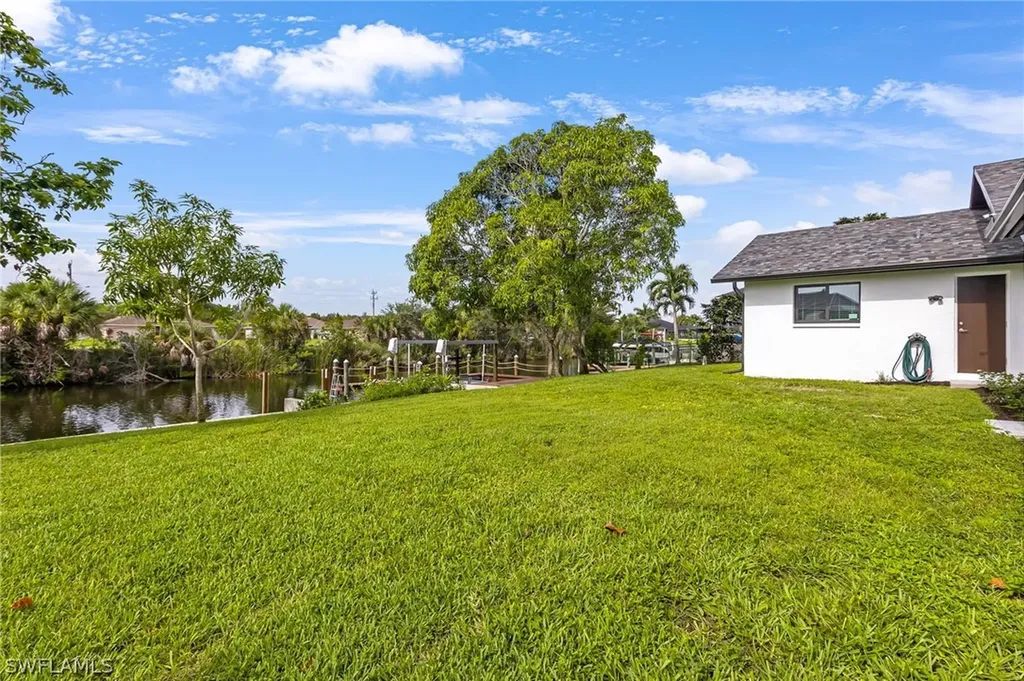 2310 SW 31st Lane Cape Coral FL 33914