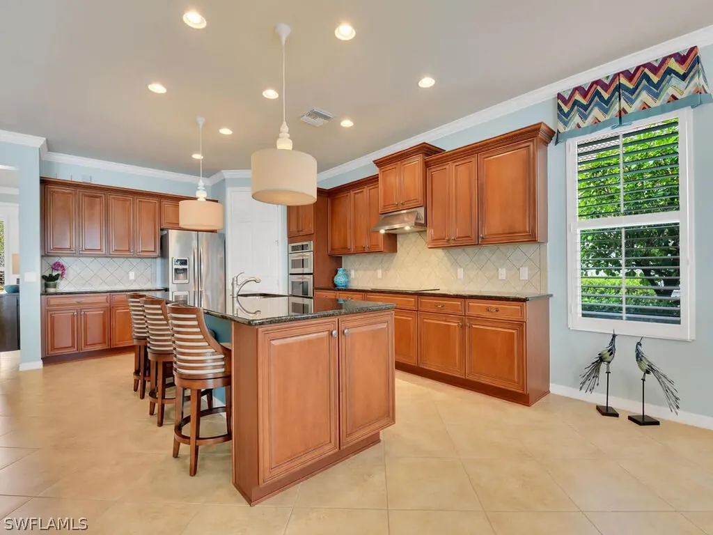 8581 Julia Lane Naples FL 34114