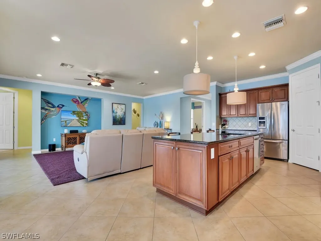 8581 Julia Lane Naples FL 34114