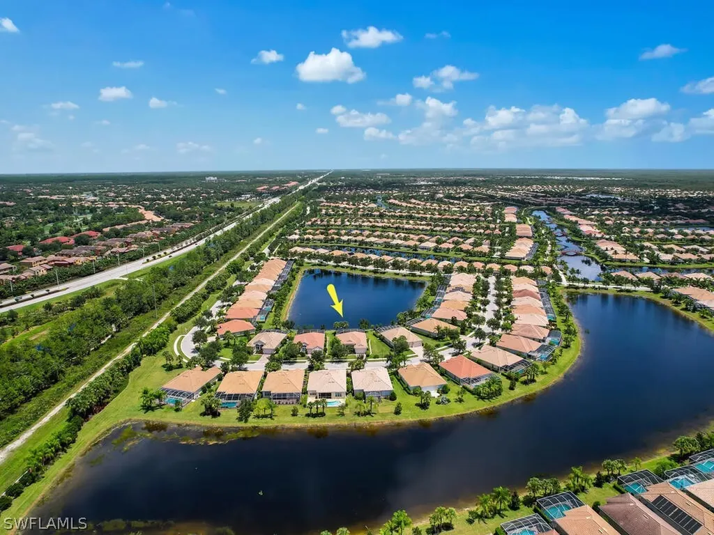 8581 Julia Lane Naples FL 34114