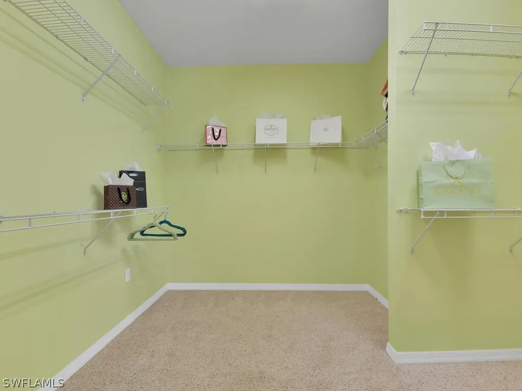 8581 Julia Lane Naples FL 34114