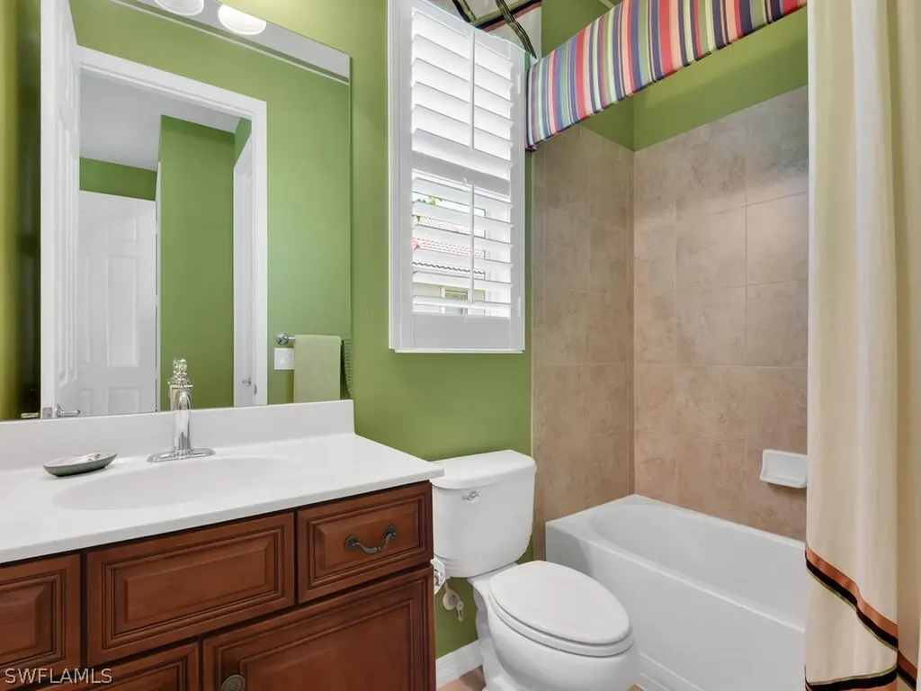 8581 Julia Lane Naples FL 34114