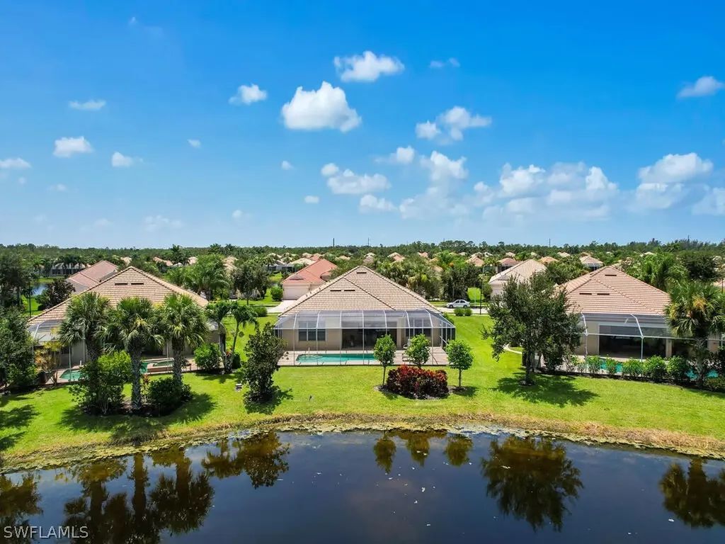 8581 Julia Lane Naples FL 34114