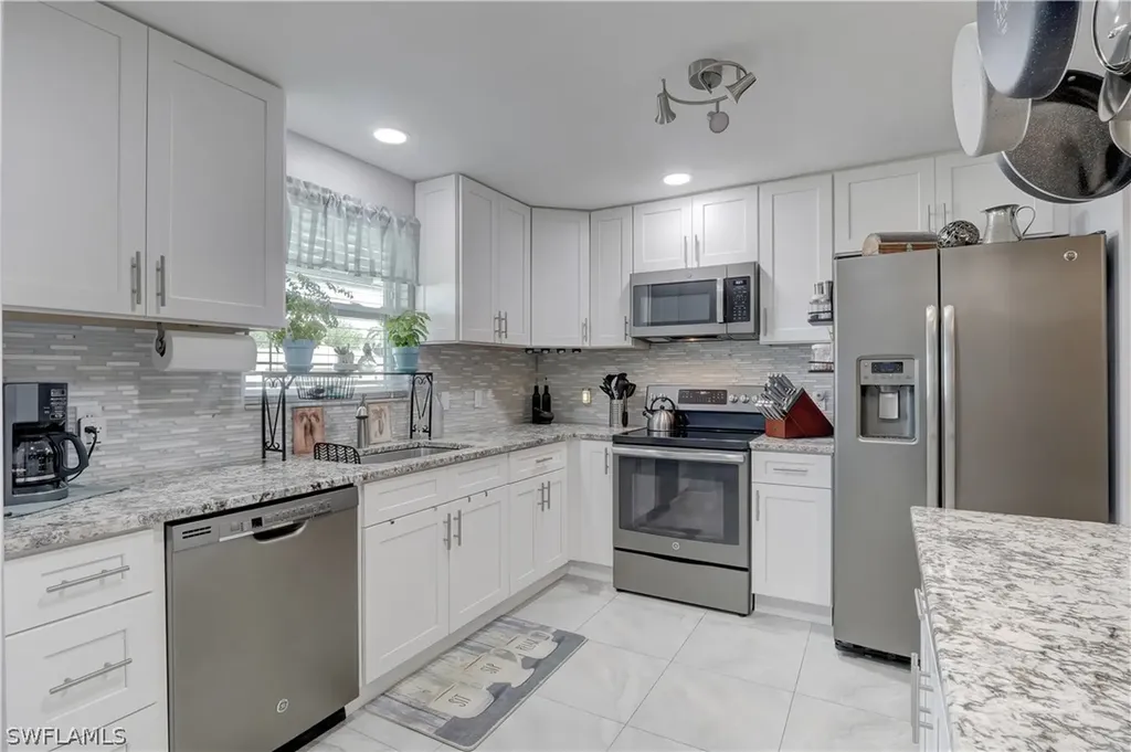 Naples FL, 136 Bordeaux Circle