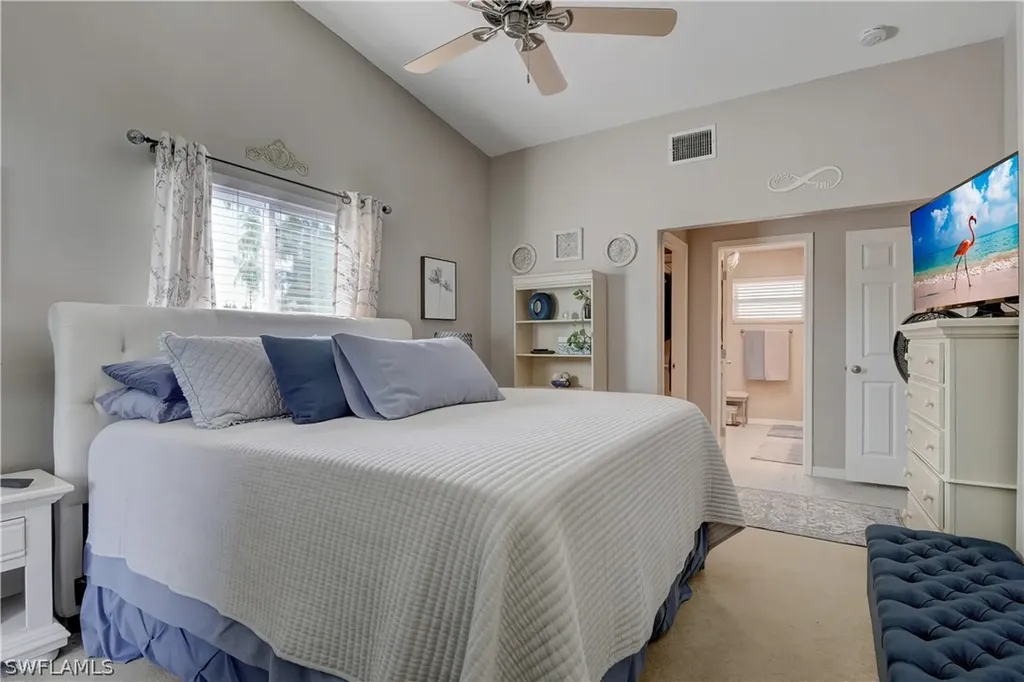 136 Bordeaux Circle Naples FL 34112