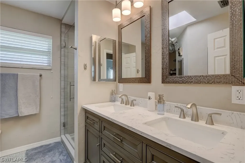 136 Bordeaux Circle Naples FL 34112