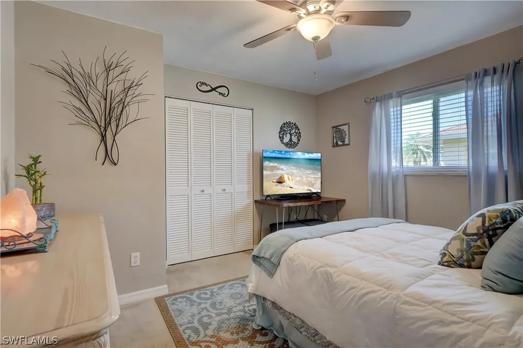 136 Bordeaux Circle Naples FL 34112