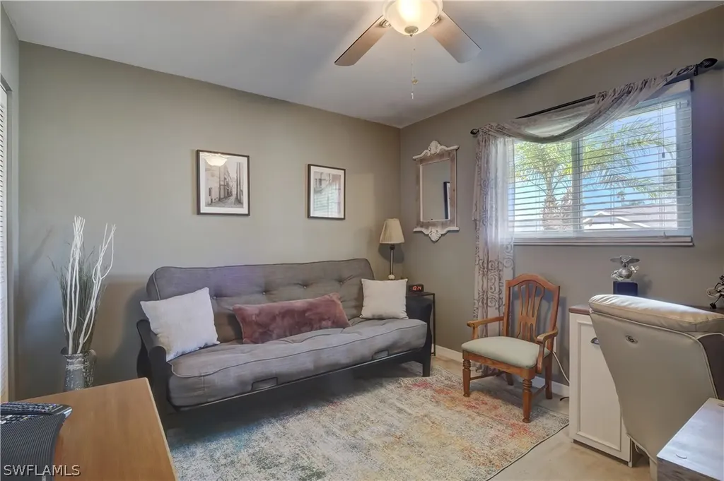 136 Bordeaux Circle Naples FL 34112