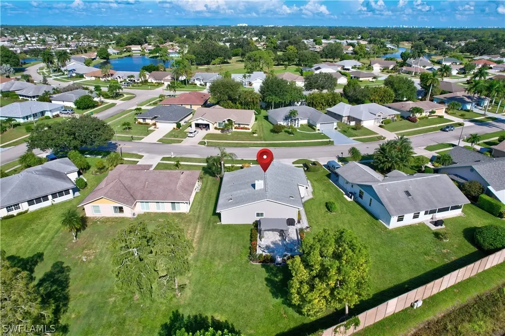 136 Bordeaux Circle Naples FL 34112