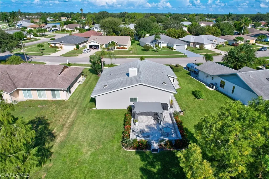 136 Bordeaux Circle Naples FL 34112