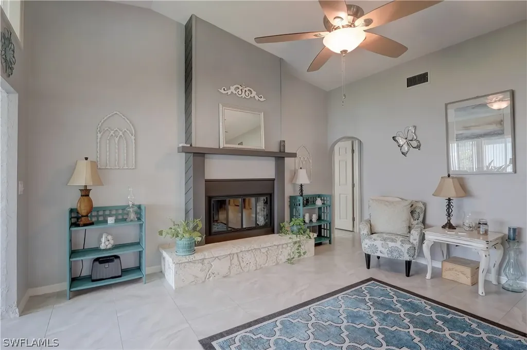 136 Bordeaux Circle Naples FL 34112