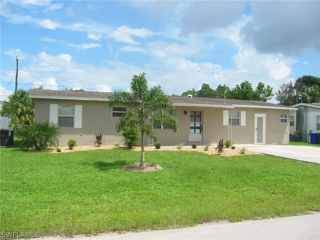 2531 Welch Street Fort Myers FL 33901