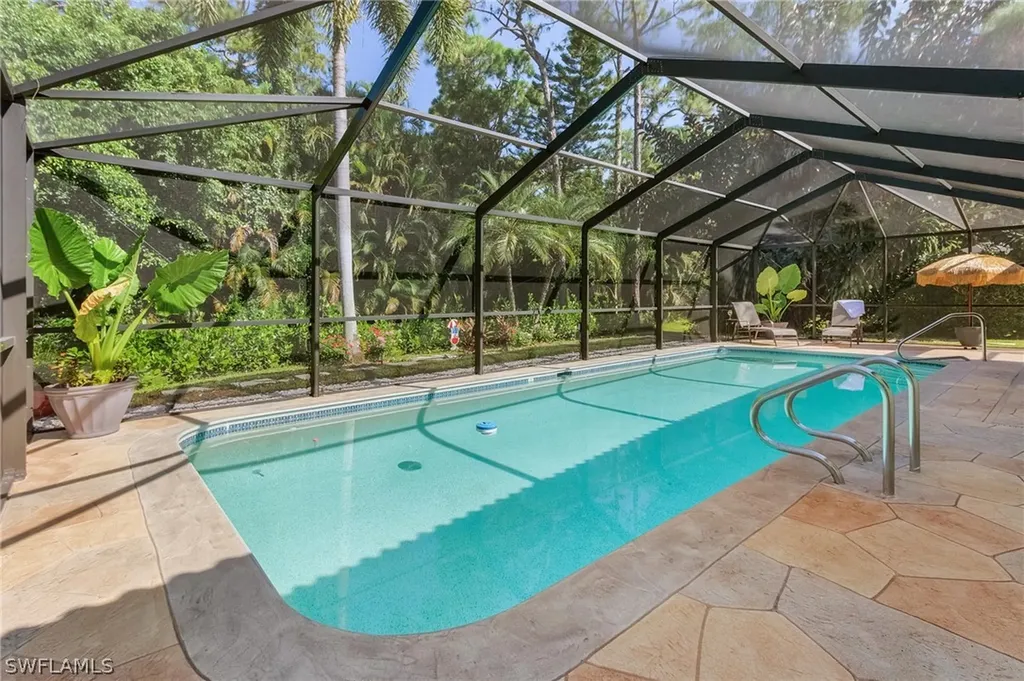 137 Fox Den Circle Naples FL 34104