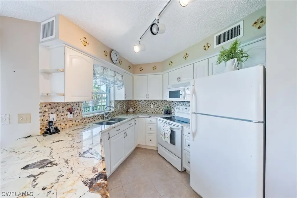 441 Quail Forest Boulevard Naples FL 34105