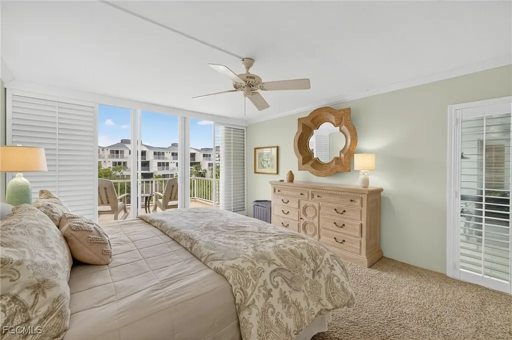 200 Periwinkle Way Sanibel FL 33957