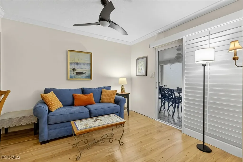 200 Periwinkle Way Sanibel FL 33957