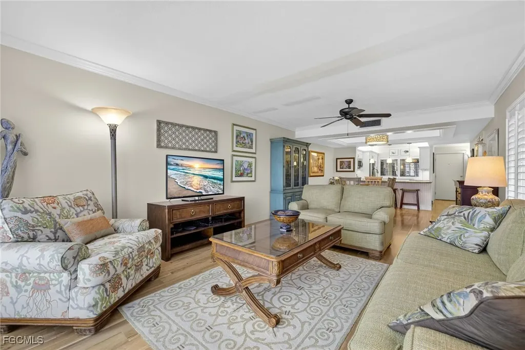 200 Periwinkle Way Sanibel FL 33957