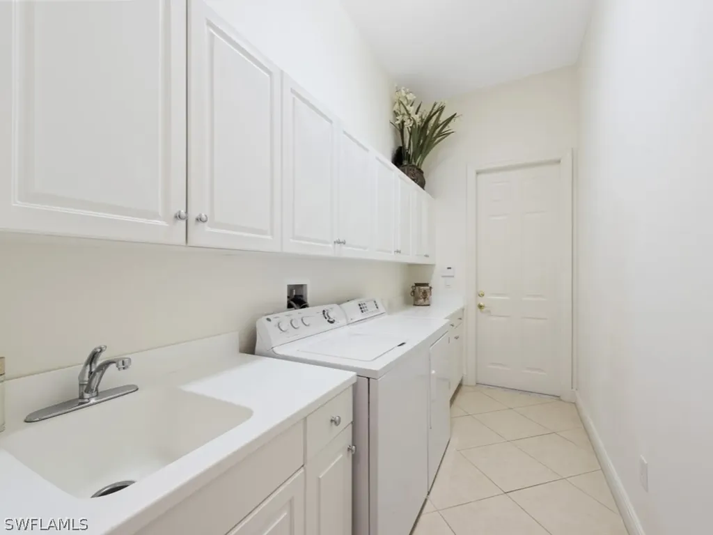 5996 Hammock Isle Circle Naples FL 34119