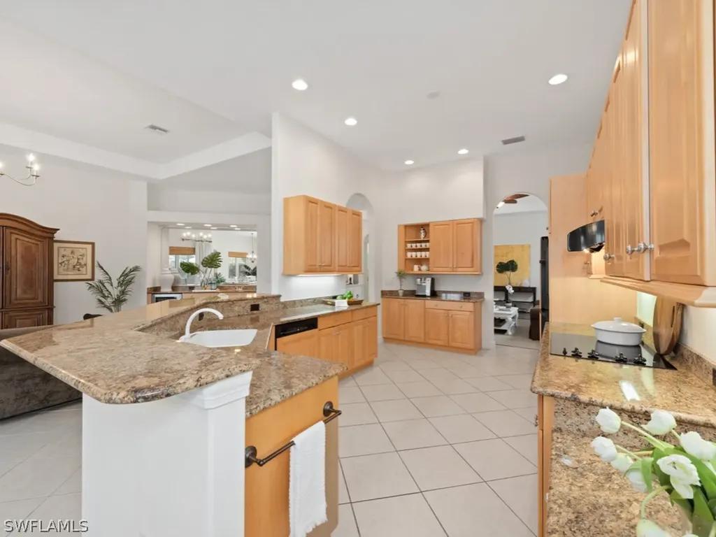 5996 Hammock Isle Circle Naples FL 34119