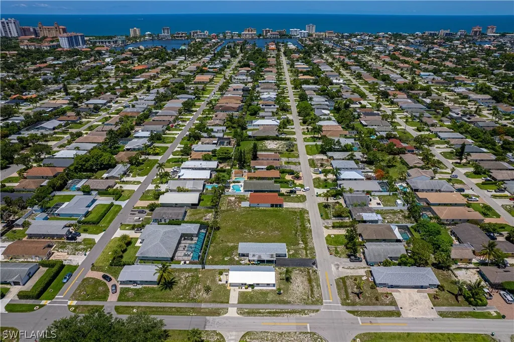 9675 7th Street N Naples FL 34108
