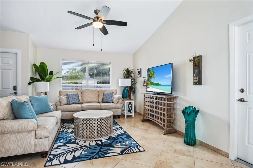 9675 7th Street N Naples FL 34108