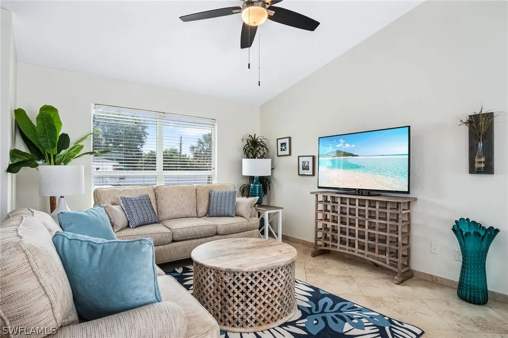 9675 7th Street N Naples FL 34108