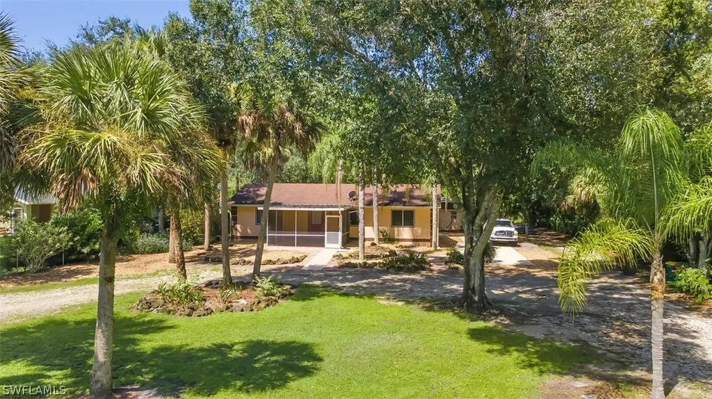425 5th Street SW Naples FL 34117