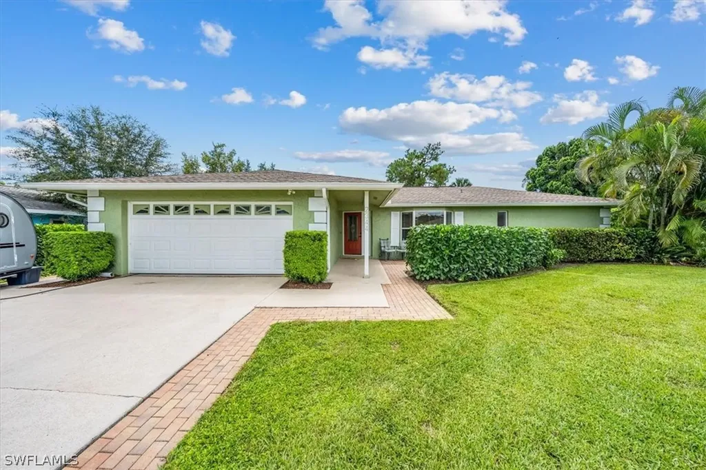 2344 Clipper Way Naples FL 34104