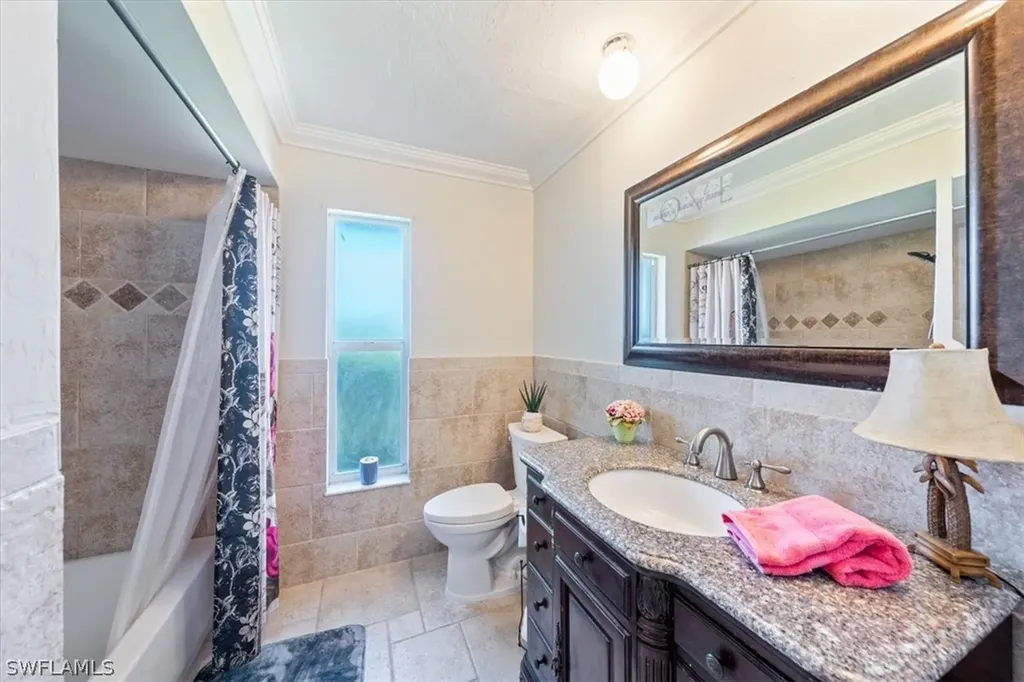 2344 Clipper Way Naples FL 34104