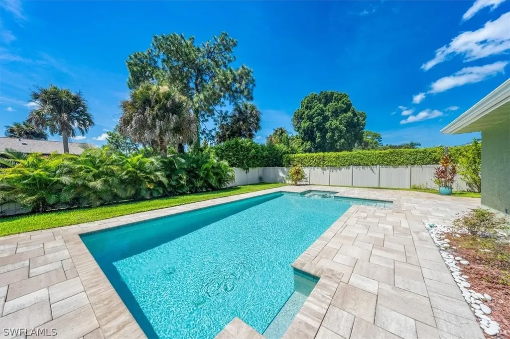 2344 Clipper Way Naples FL 34104