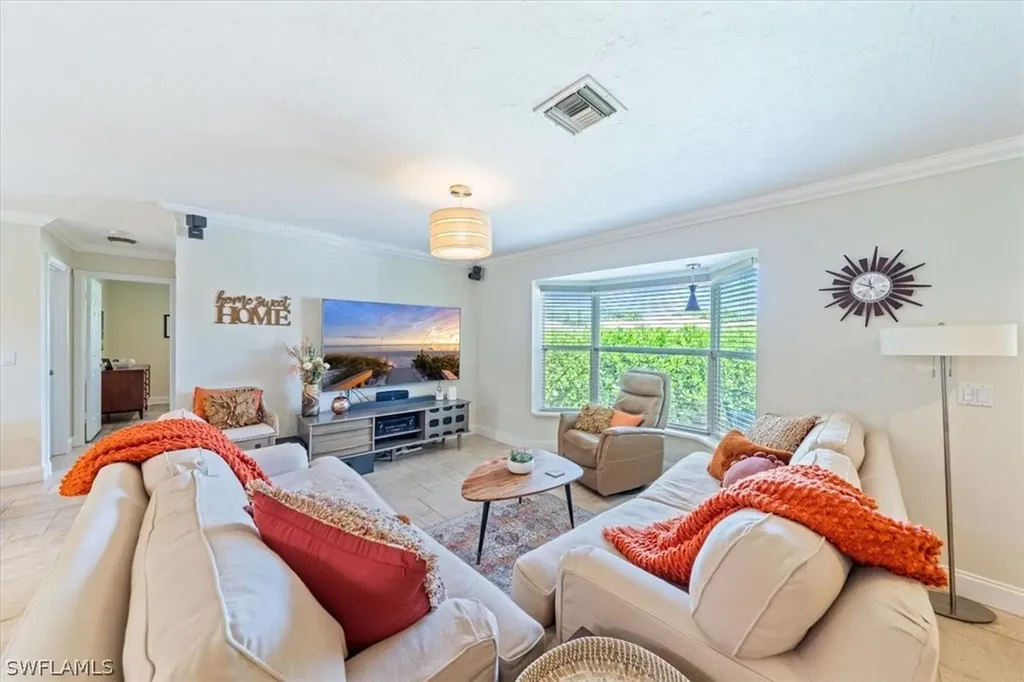2344 Clipper Way Naples FL 34104