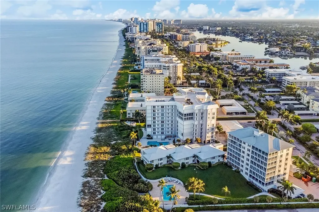 2777 Gulf Shore Boulevard N Naples FL 34103