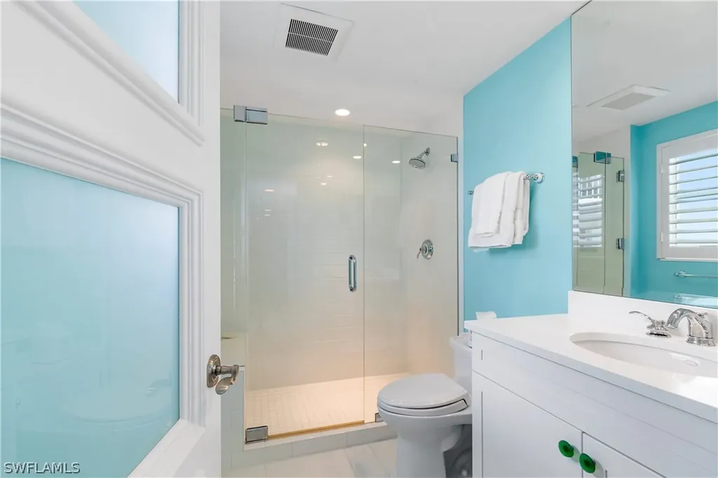 2777 Gulf Shore Boulevard N Naples FL 34103