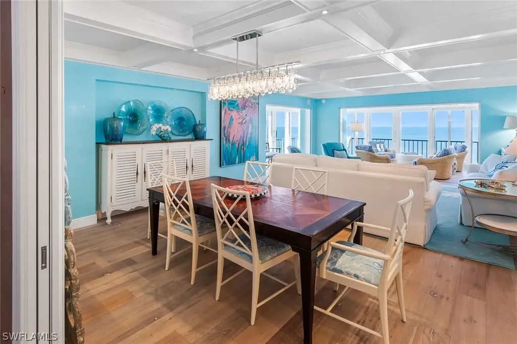 2777 Gulf Shore Boulevard N Naples FL 34103