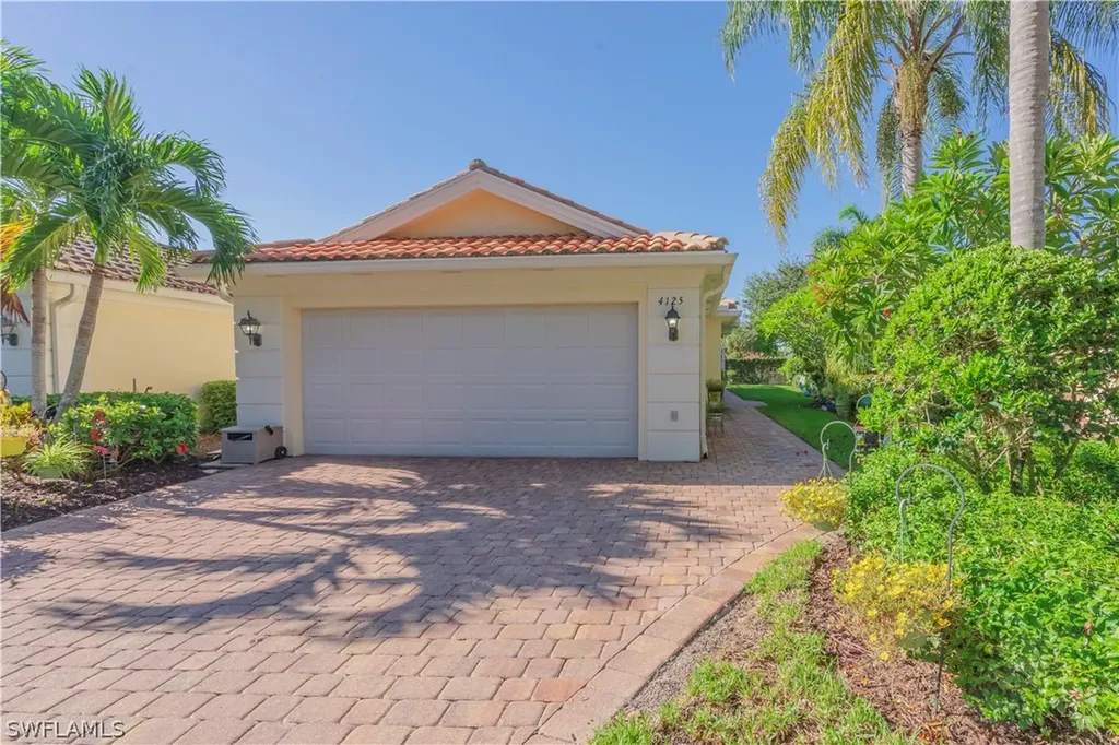 4125 Tabago Lane Naples FL 34119