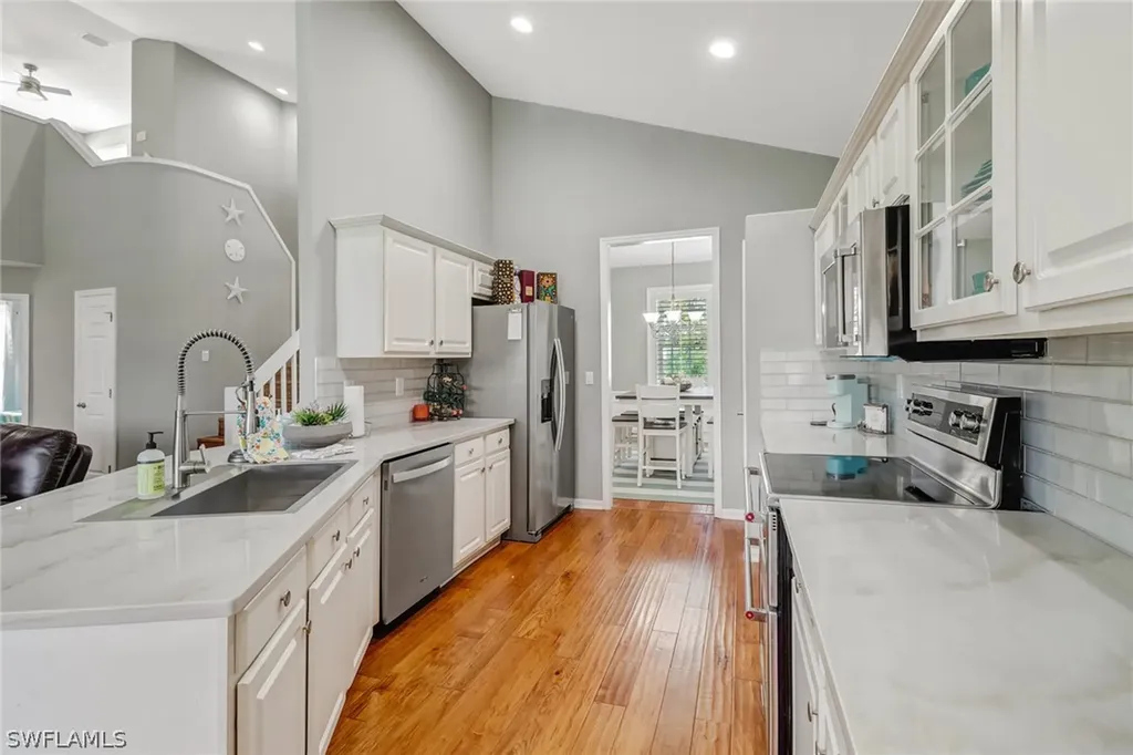 1725 Marsh Run Naples FL 34109