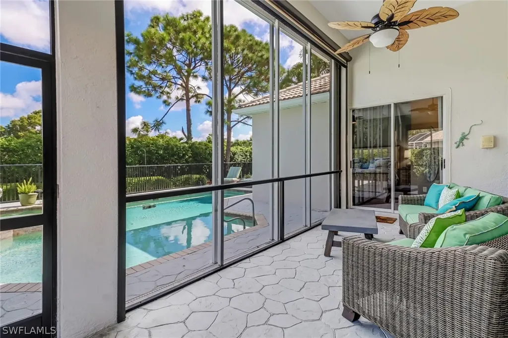 1725 Marsh Run Naples FL 34109
