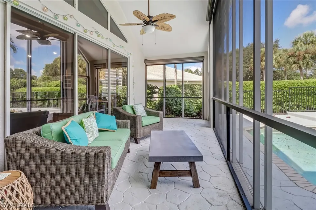1725 Marsh Run Naples FL 34109